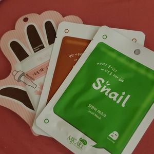 Set of 3 relaxing  face masks & 1 hand type mask